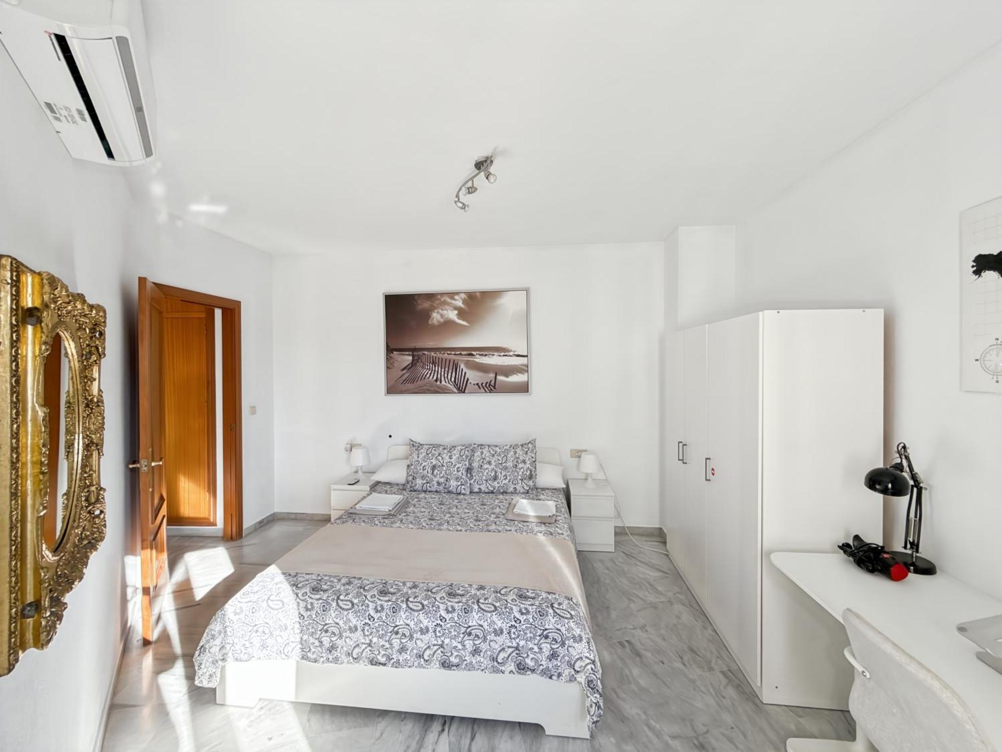 Exclusive Malaga Apartments With Cathedral Views And Auto Check-In Екстер'єр фото